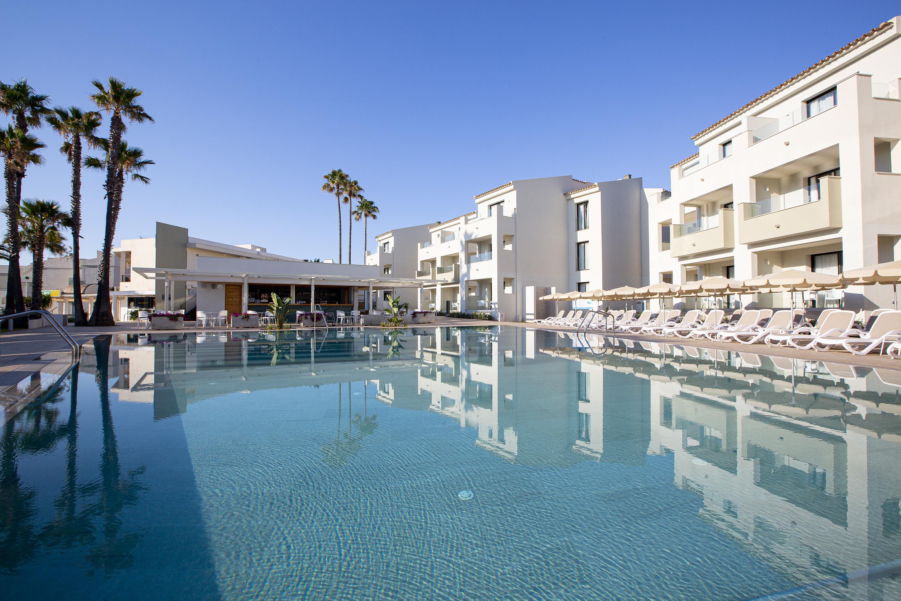 Hipotels Mediterraneo Club Sa Coma  Ngoại thất bức ảnh